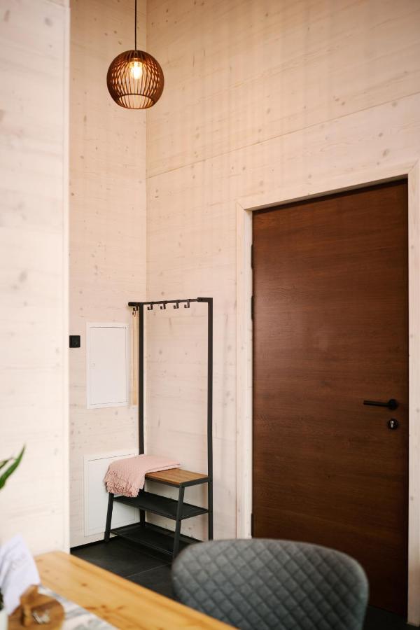 Ferienwohnung Holzgenuss Lehrberg エクステリア 写真